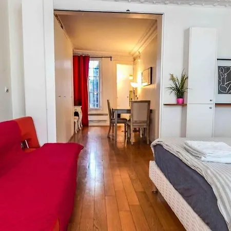 02 Grand Near Montorgueil Апартаменты Париж