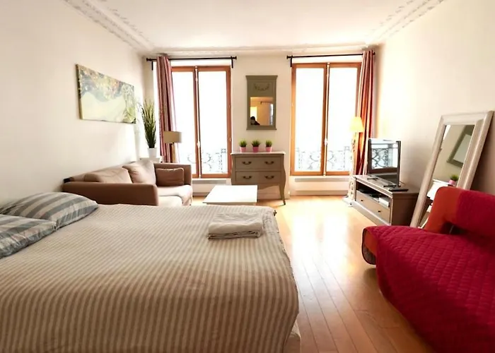 아파트 02 Grand Near Montorgueil